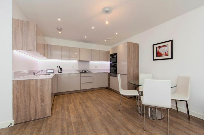2 Bedroom Flat To Rent In Garda House, Enderby Wharf, Greenwich, SE10