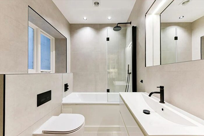 3 Bedroom Flat To Rent In Neville Court, Abbey Road, St Johns Wood, NW8
