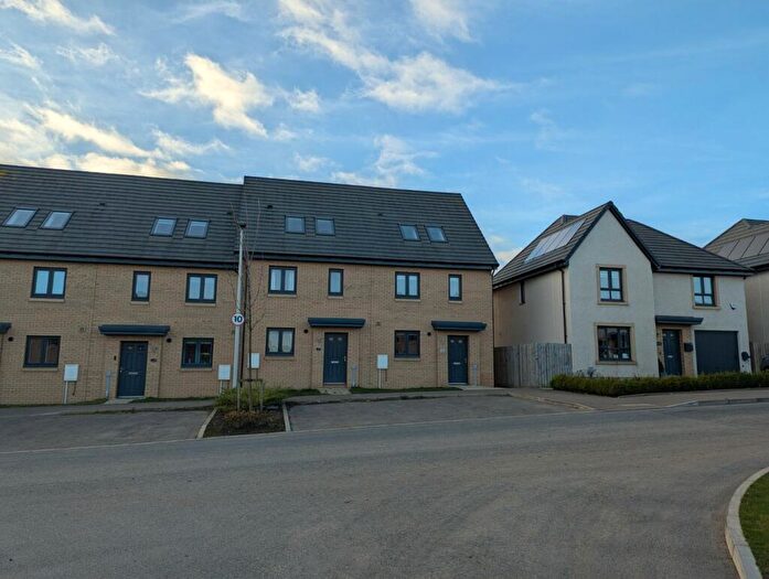 3 Bedroom End Of Terrace House To Rent In Ferrier Medway, Edinburgh, Midlothian, EH17
