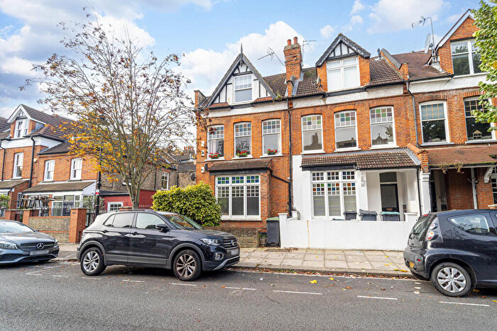 1 Bedroom Apartment For Sale In Nelson Road, Crouch End, N8
