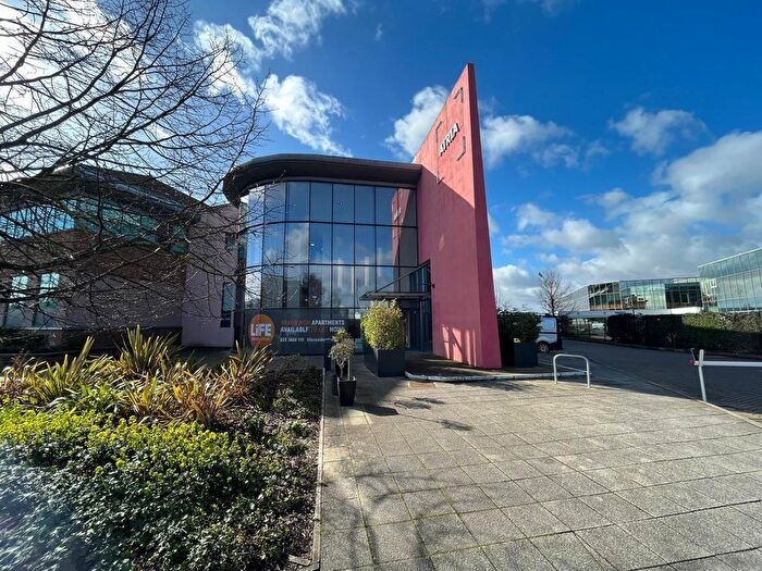 1 Bedroom Apartment For Sale In Atria House, Bath Road, Slough, SL1