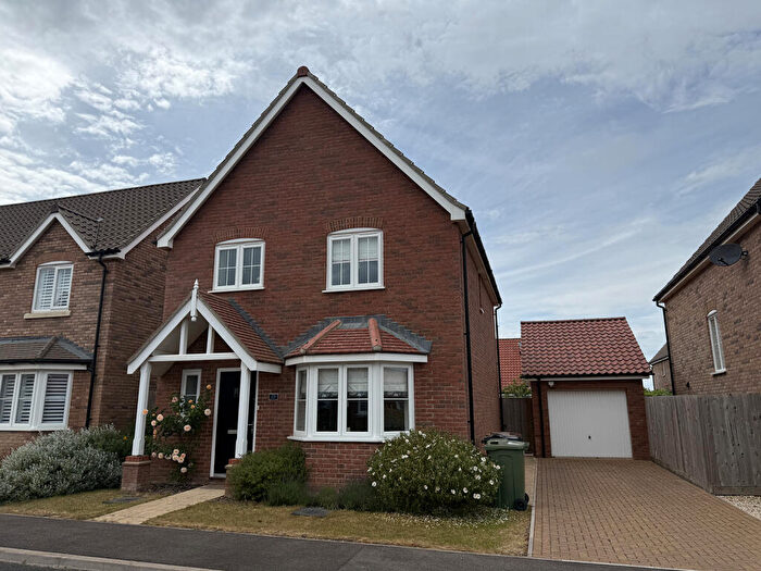 3 Bedroom Detached House For Sale In Poppy Crescent, Hunstanton, Norfolk, PE36