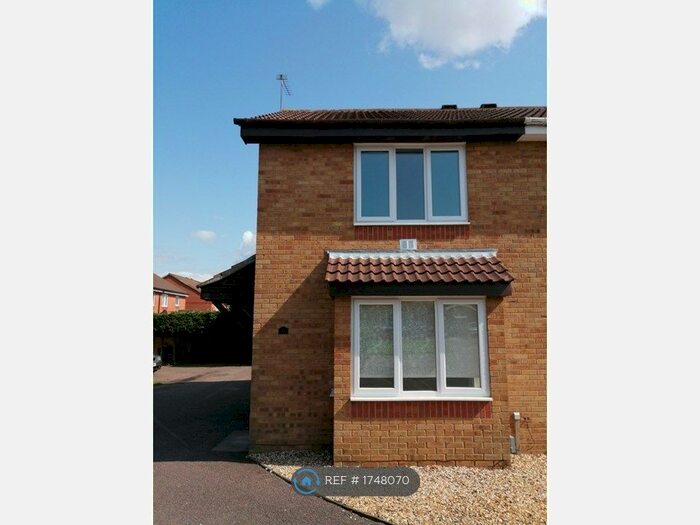 2 Bedroom Semi-Detached House To Rent In Ambleside Close, Wellingborough, NN8