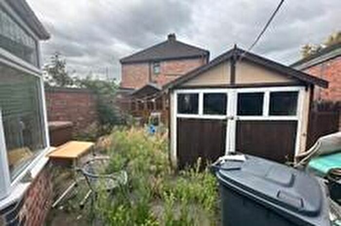 2 Bedroom Semi Detached House For Sale In Shelley Avenue, Burton-On-Trent, Staffordshire, DE14