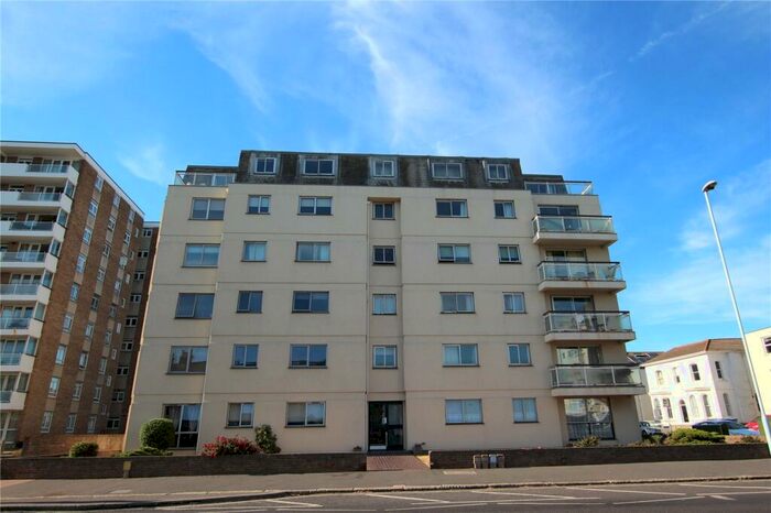 2 Bedroom Apartment To Rent In Hampton Court, Brighton Road, Worthing, West Sussex, BN11