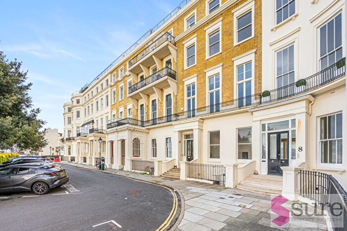 2 Bedroom Flat To Rent In Eastern Terrace, Brighton, East Sussex, BN2