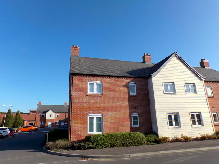 2 Bedroom Flat To Rent In Bailey Avenue, Meon Vale, CV37