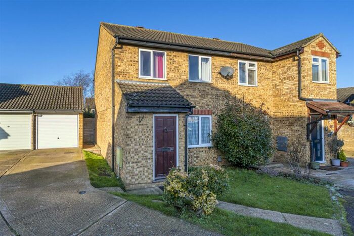 3 Bedroom Semi-Detached House To Rent In Nene Road, Flitwick, MK45