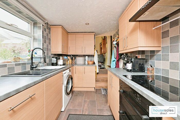 2 Bedroom Detached House For Sale In Hannath Road, Wisbech, PE13