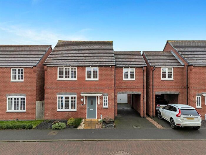 4 Bedroom Detached House For Sale In Coronet Drive, Ibstock, LE67