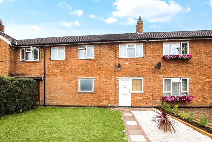 2 Bedroom Maisonette For Sale In Smith Square, Bracknell, Berkshire, RG12
