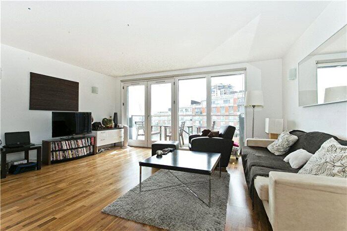 2 Bedroom Apartment To Rent In New Providence Wharf, Biscayne Avenue, London, E14