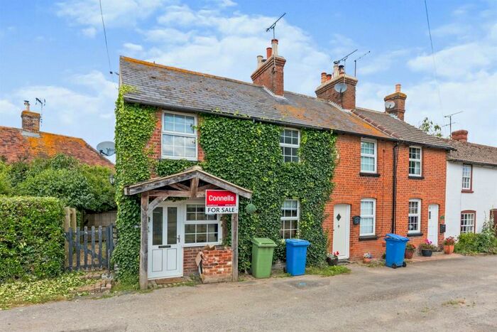 3 Bedroom Cottage For Sale In Jubilee Cottages, Throwley Forstal, Faversham, ME13