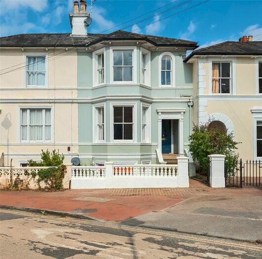 4 Bedroom Terraced House To Rent In Claremont Road, Tunbridge Wells, Kent, TN1