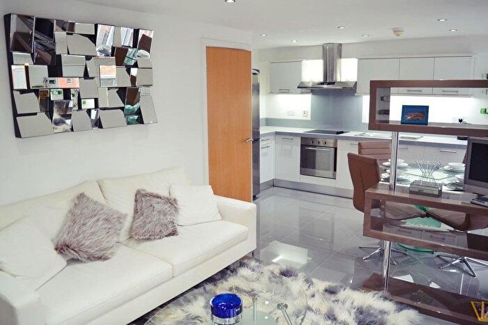 3 Bedroom Flat To Rent In The Linx Building, Simpson Street, Noma, Manchester, M4