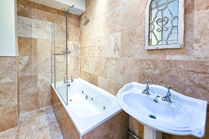 1 Bedroom Apartment For Sale In Moor Park, Beckwithshaw, HG3