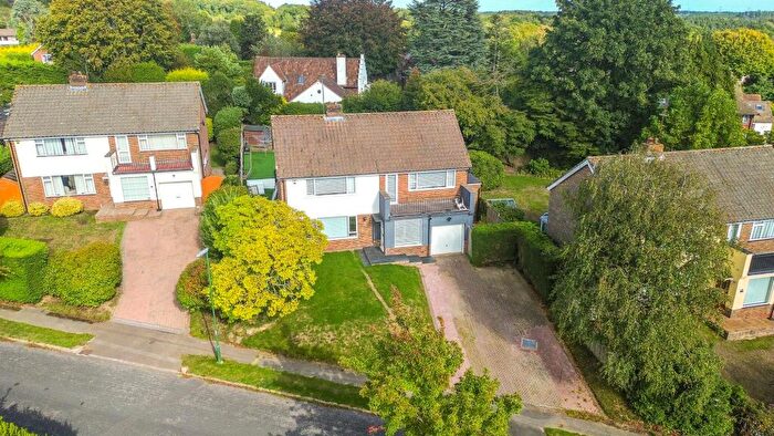 4 Bedroom Detached House For Sale In Weald Rise, Haywards Heath, RH16
