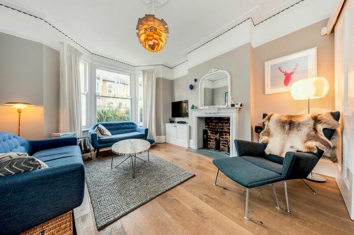 4 Bedroom Terraced House To Rent In Fairmount Road, London SW2