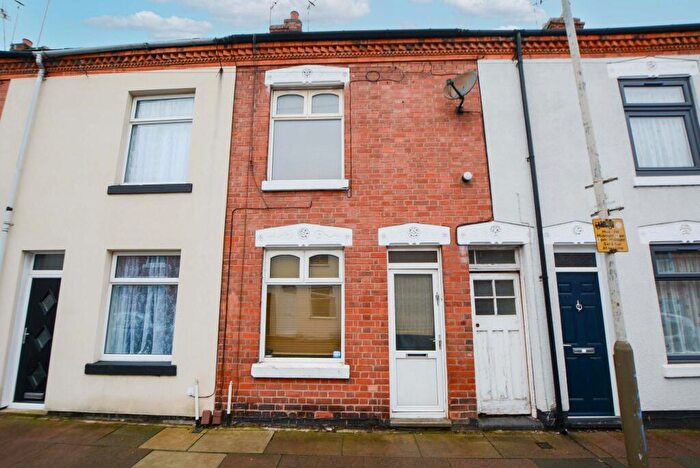 2 Bedroom Terraced House For Sale In Lorrimer Road, Aylestone, Leicester, LE2