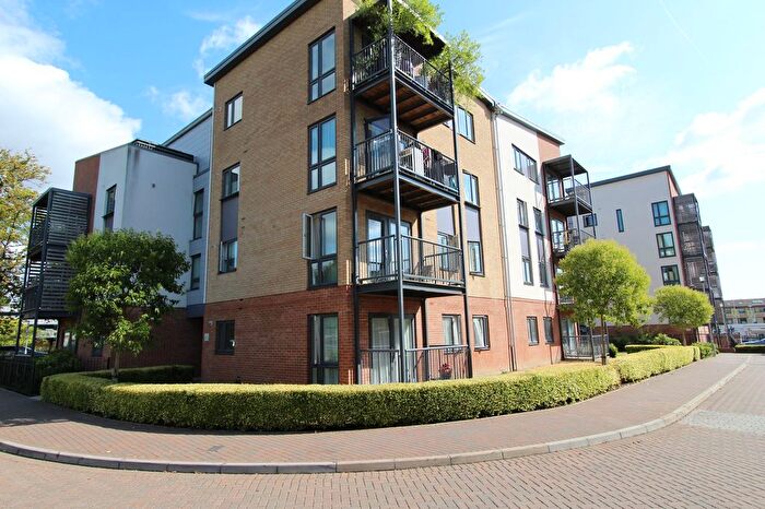 2 Bedroom Property To Rent In Grade Close, Elstree, WD6