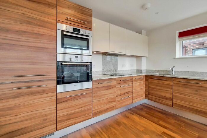 2 Bedroom Flat To Rent In Unwin Way, Stanmore, HA7