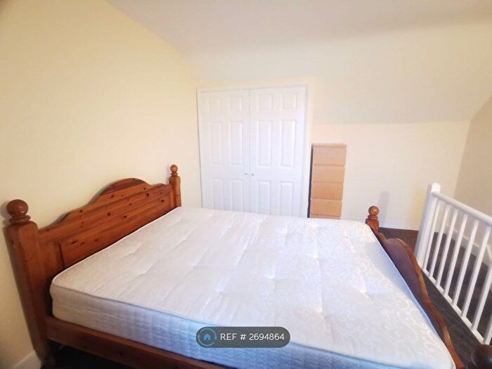 1 Bedroom Flat To Rent In Hart Street, Reading, RG1