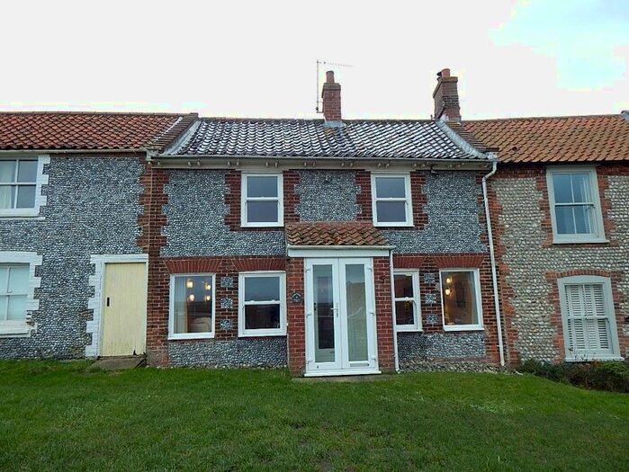 4 Bedroom Cottage For Sale In Mariners Hill, Blakeney, Holt, Norfolk, NR25