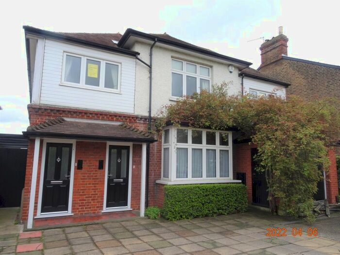 1 Bedroom Flat To Rent In Hook Road, Chessington, KT9