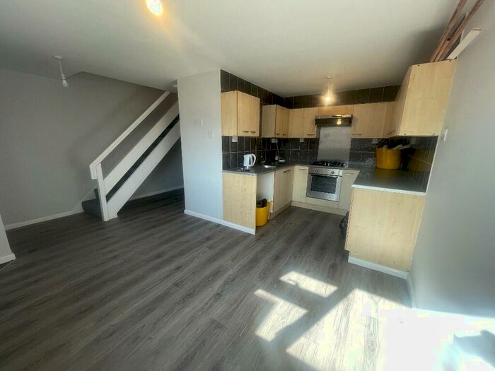 4 Bedroom Terraced House To Rent In Croydon Close, Cheylesmore, Coventry, West Midlands, CV3