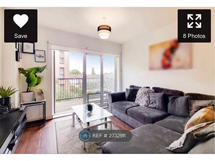 1 Bedroom Flat To Rent In Clarence Avenue, Ilford, IG2