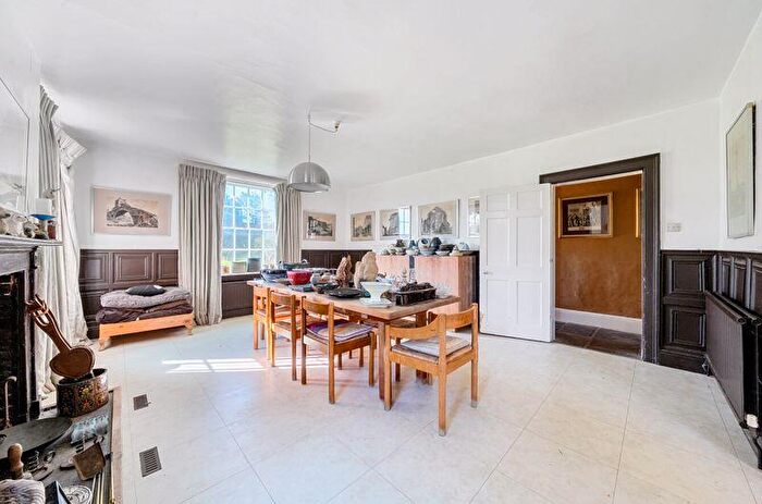 4 Bedroom Detached House For Sale In Station Road, Berwick, BN26