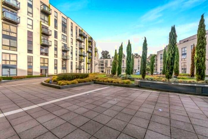 2 Bedroom Flat To Rent In The Hemisphere, Edgbaston Crescent, Edgbaston, B5