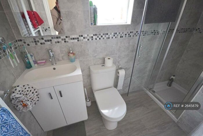 4 Bedroom Terraced House To Rent In Bonhay Road, Exeter, EX4