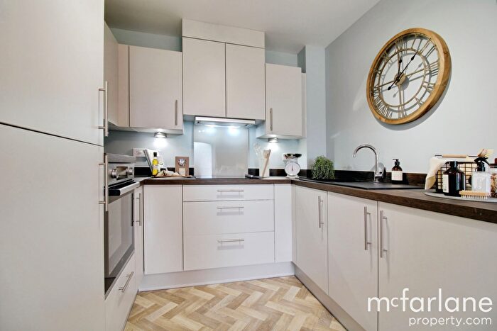 1 Bedroom Apartment For Sale In Peglars Way, Swindon, SN1