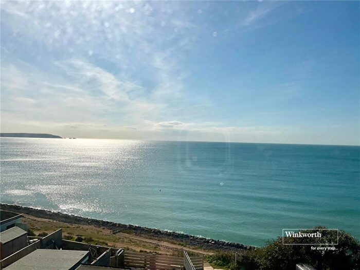 3 Bedroom Maisonette To Rent In Cliff Terrace, Marine Drive, Barton On Sea, New Milton, BH25