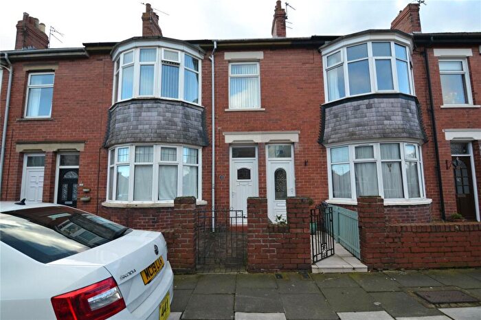 2 Bedroom Apartment To Rent In Balmoral Gardens, North Shields, NE29