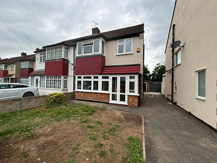 3 Bedroom Semi-Detached House To Rent In Blossom Way, West Drayton, UB7