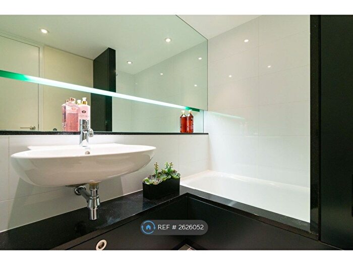 1 Bedroom Flat To Rent In Woodfield Road, Altrincham, WA14