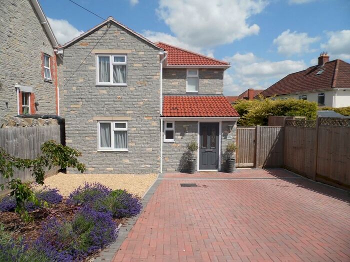 3 Bedroom Detached House To Rent In Green Lane, Street, BA16