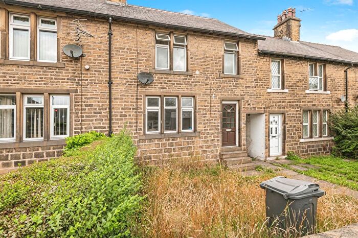 3 Bedroom Terraced House For Sale In Blackmoorfoot Road, Huddersfield, HD4