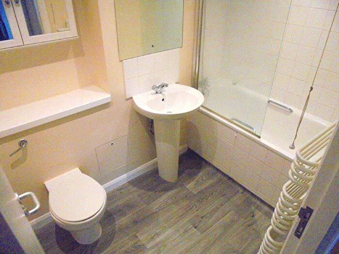 2 Bedroom Flat For Sale In Fennel Street, Loughborough, LE11