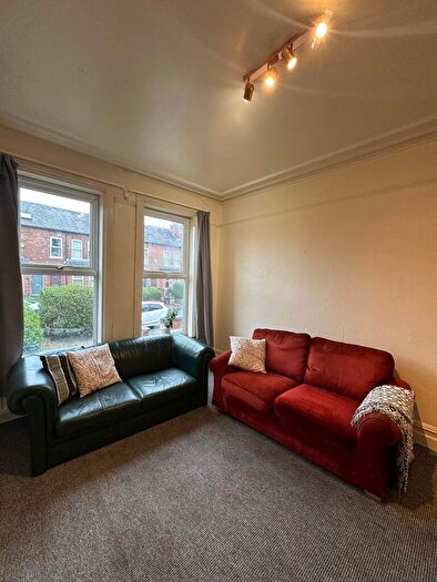6 Bedroom House To Rent In Lombard Grove, Manchester, M14