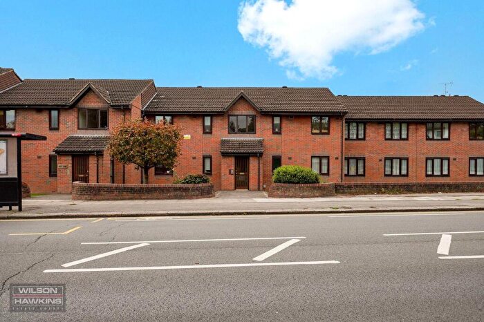 1 Bedroom Flat For Sale In Betjeman Close, Pinner, HA5