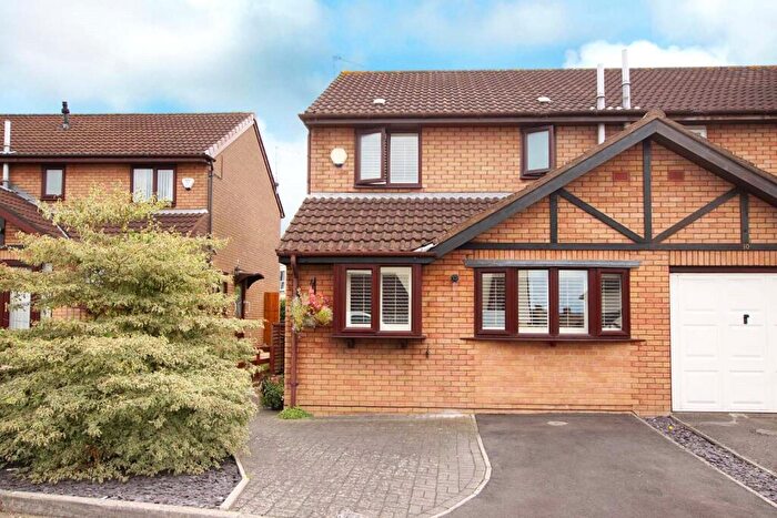 3 Bedroom Semi-Detached House To Rent In School Walk, Whitehall, Bristol, Somerset, BS5