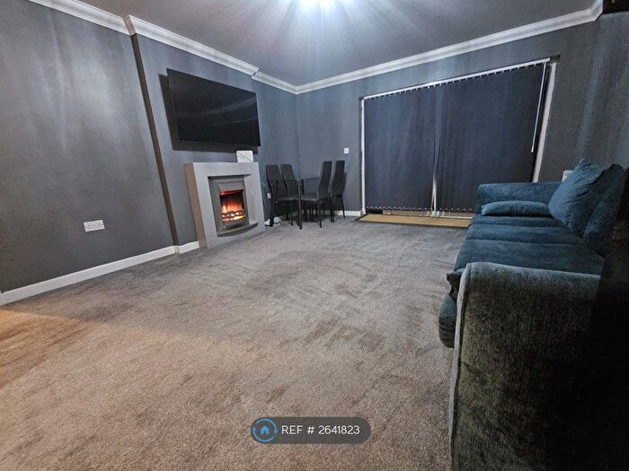 2 Bedroom Flat To Rent In Mercia House, Ashford, TW15