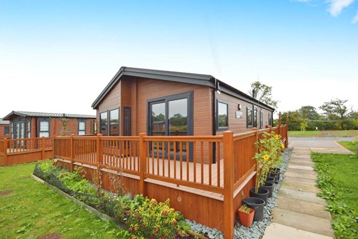 2 Bedroom Park Home For Sale In Kelsey Woods Country Park, Monksthorpe, PE23