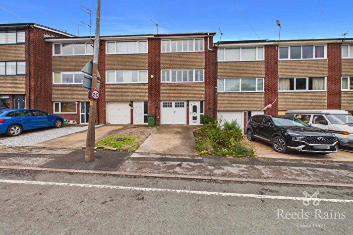 3 Bedroom Terraced House To Rent In Knowsley Road, Offerton, Stockport, Cheshire, SK1
