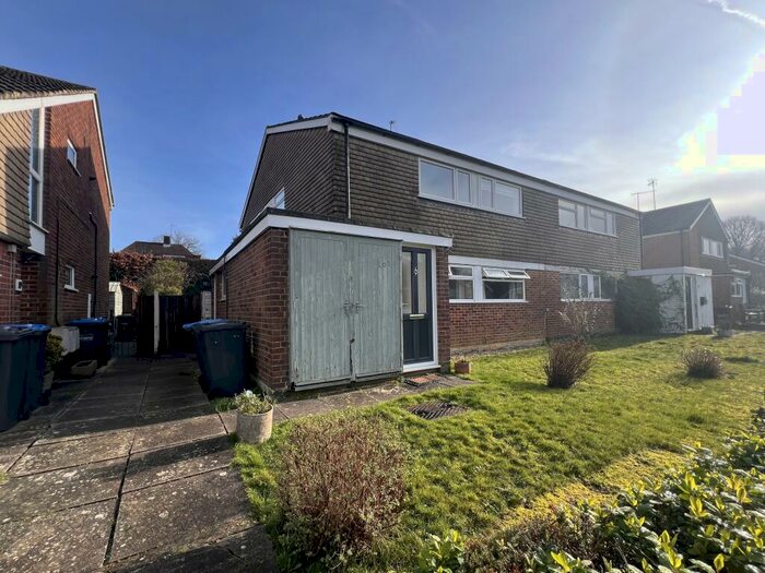 2 Bedroom Flat To Rent In Pelham Road, Lindfield, RH16