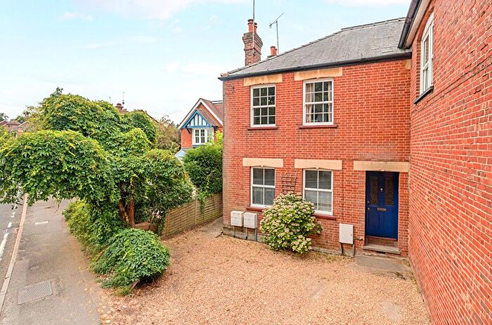 1 Bedroom Flat For Sale In Witley, Surrey, GU8