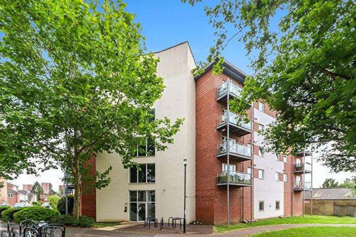 2 Bedroom Flat For Sale In Observer Drive, Mayfair Court Observer Drive, WD18